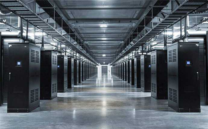 北京办公大楼机房建设工程.jpg